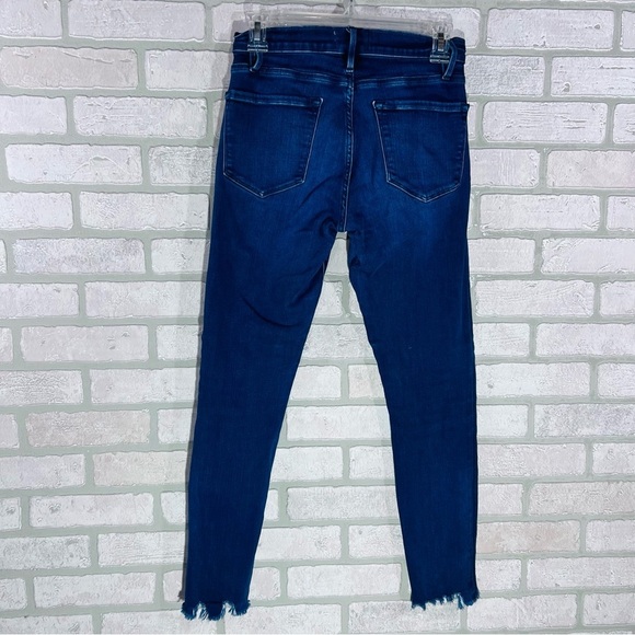 Frame Le Skinny de Jeanne Jeans in Shelby Wash with Chewed Hem Size 27 - Picture 5 of 8
